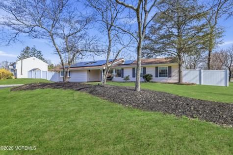 2 Chelsea Road Jackson NJ 08527