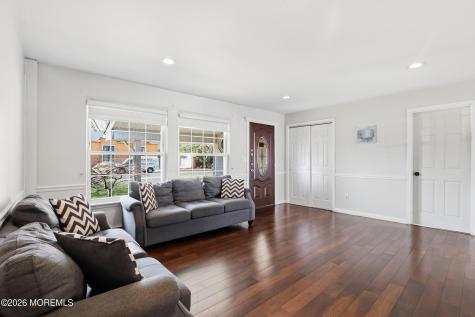 2 Chelsea Road Jackson NJ 08527