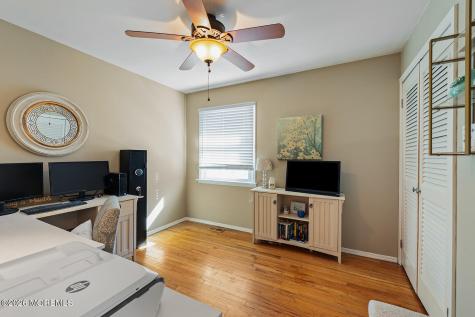 1150 Wake Forest Drive Toms River NJ 08753