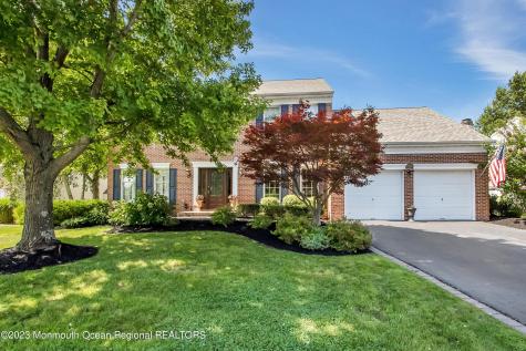 27 Nicklaus Lane Farmingdale NJ 07727