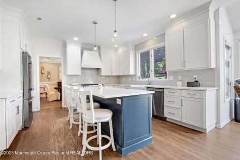 27 Nicklaus Lane Farmingdale NJ 07727