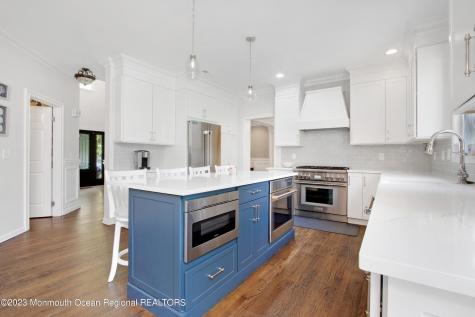27 Nicklaus Lane Farmingdale NJ 07727
