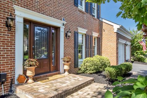 27 Nicklaus Lane Farmingdale NJ 07727