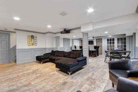 27 Nicklaus Lane Farmingdale NJ 07727