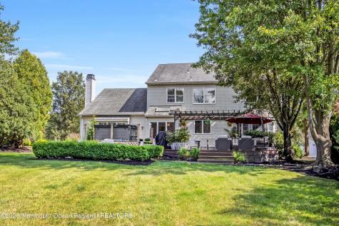 27 Nicklaus Lane Farmingdale NJ 07727