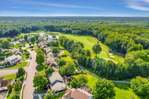27 Nicklaus Lane Farmingdale NJ 07727
