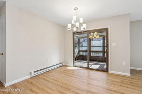 18 Pine Cluster Circle Manalapan NJ 07726