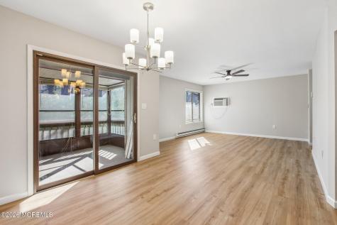 18 Pine Cluster Circle Manalapan NJ 07726