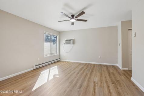 18 Pine Cluster Circle Manalapan NJ 07726