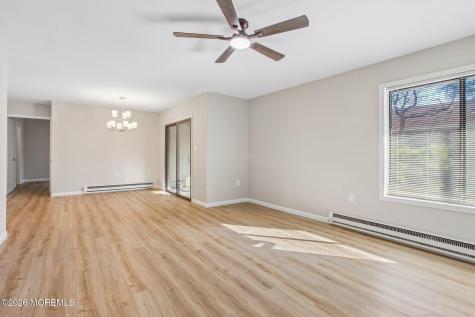 18 Pine Cluster Circle Manalapan NJ 07726