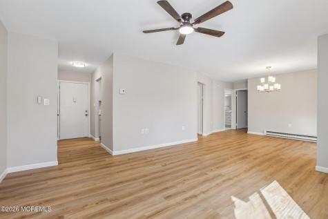 18 Pine Cluster Circle Manalapan NJ 07726