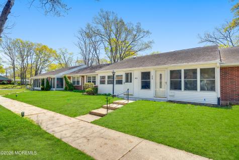 86C Dorchester Drive Lakewood NJ 08701