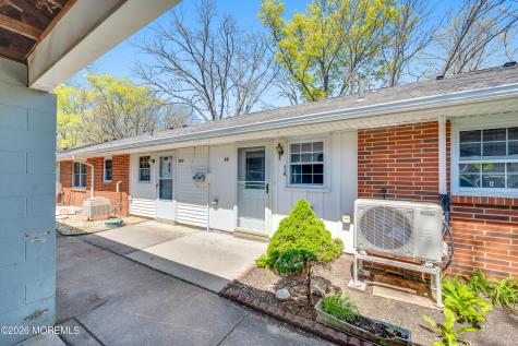 86C Dorchester Drive Lakewood NJ 08701
