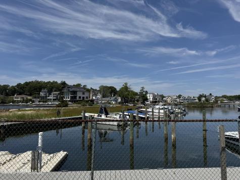 137 Main Bayway Toms River NJ 08753
