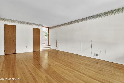 32 Woods Road Freehold NJ 07728