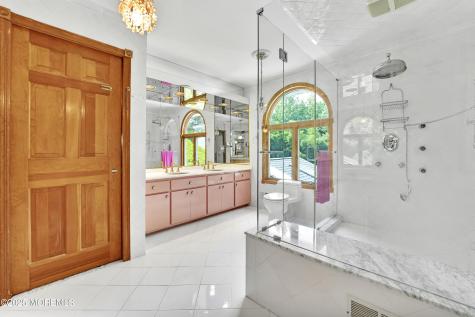 32 Woods Road Freehold NJ 07728