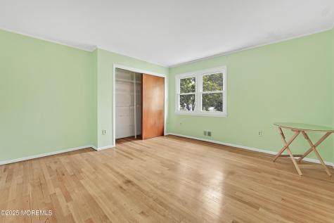 32 Woods Road Freehold NJ 07728