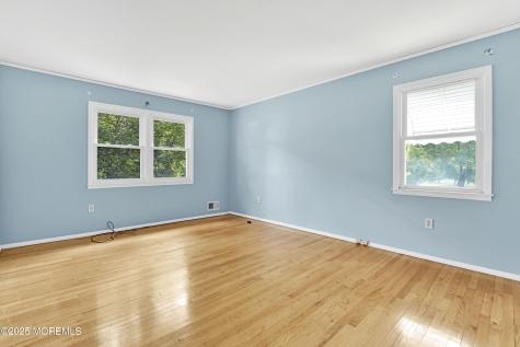 32 Woods Road Freehold NJ 07728