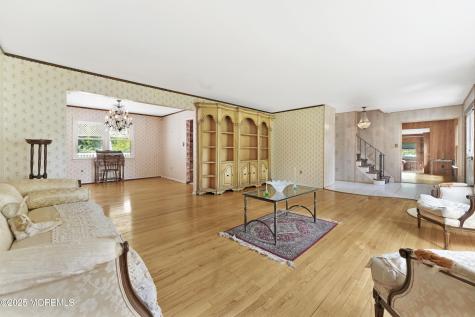 32 Woods Road Freehold NJ 07728