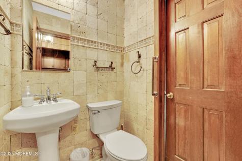 32 Woods Road Freehold NJ 07728