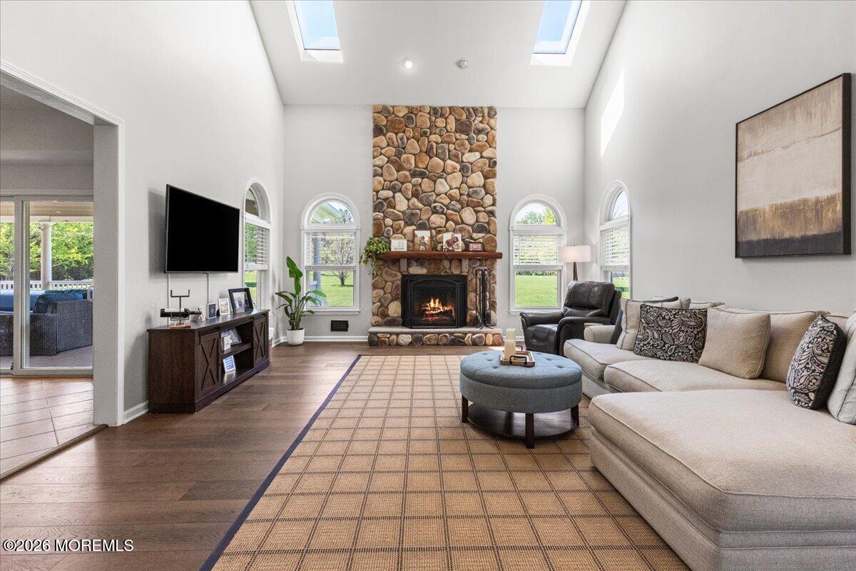 6 Hope Drive Millstone NJ 08510