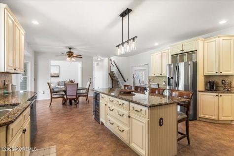 6 Hope Drive Millstone NJ 08510