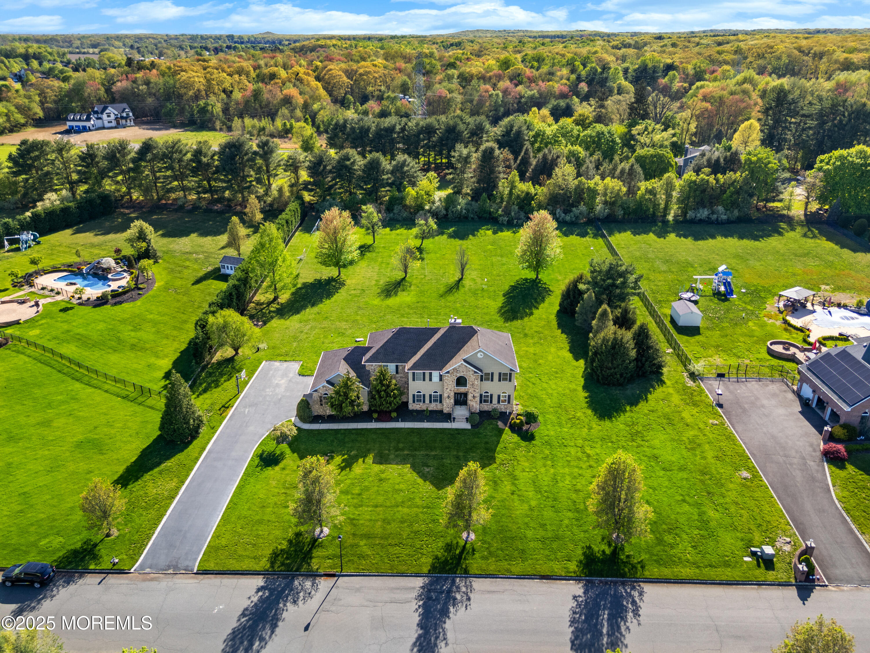 6 Hope Drive Millstone NJ 08510