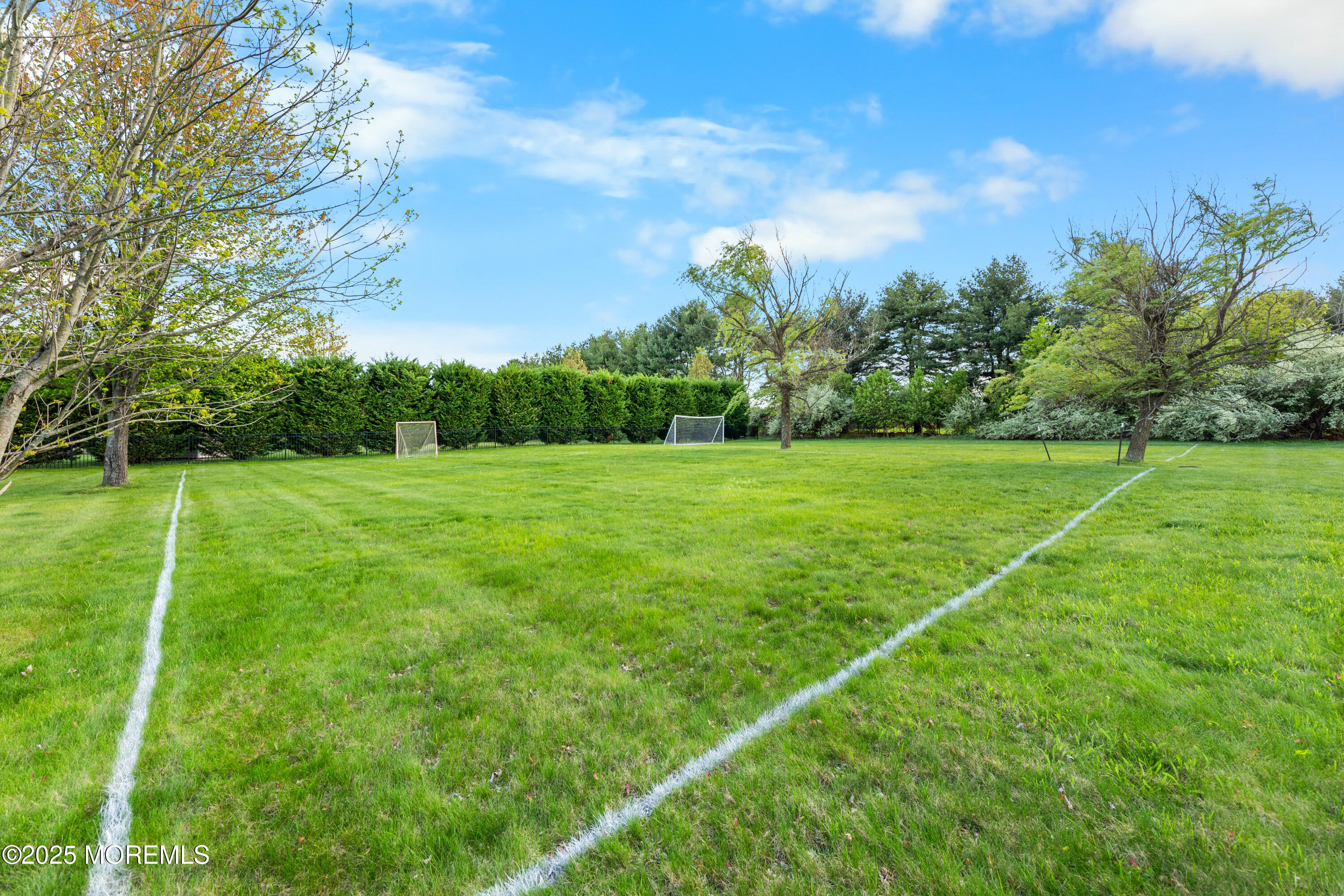6 Hope Drive Millstone NJ 08510