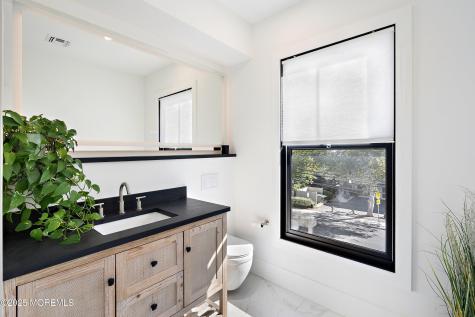 25 Portland Road Highlands NJ 07732