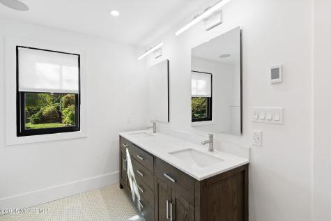 25 Portland Road Highlands NJ 07732