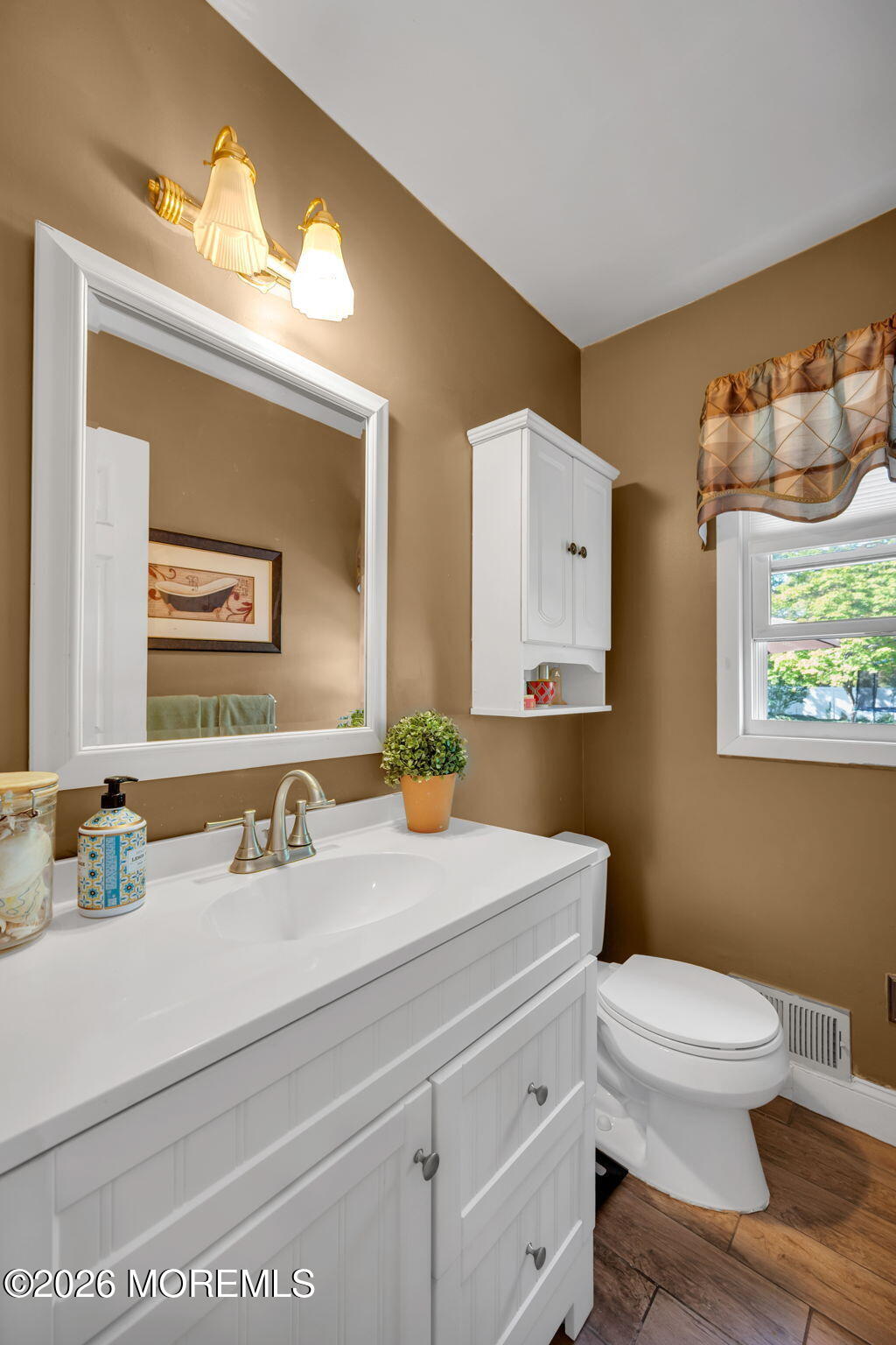 122 Hibernia Way Freehold NJ 07728