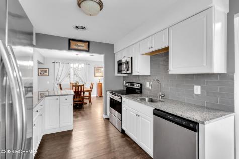 49 Chelsea Drive Whiting NJ 08759