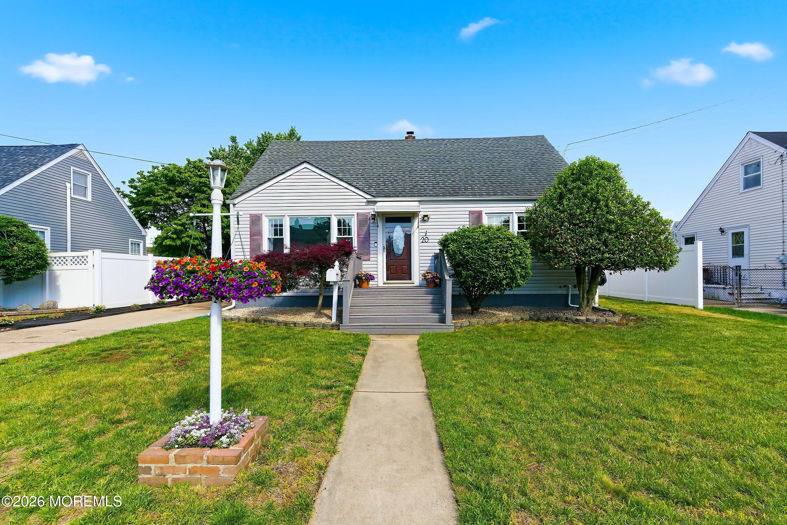 20 Kenwood Terrace Hamilton NJ 08610