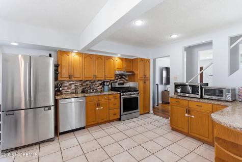 20 Kenwood Terrace Hamilton NJ 08610