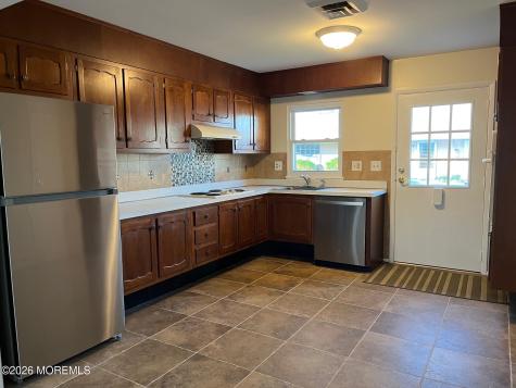 503A Thornbury Court Lakewood NJ 08701
