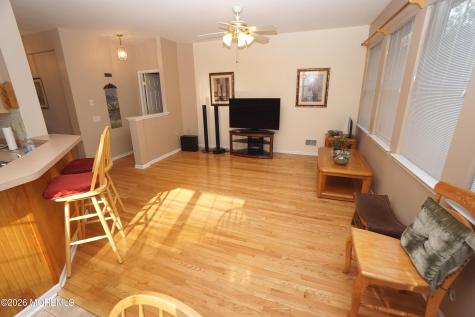 20 Turtle Creek Run Barnegat NJ 08005