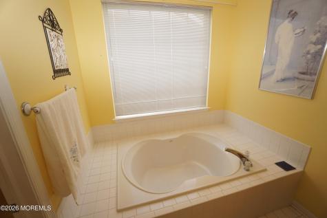 20 Turtle Creek Run Barnegat NJ 08005