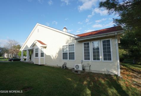 20 Turtle Creek Run Barnegat NJ 08005