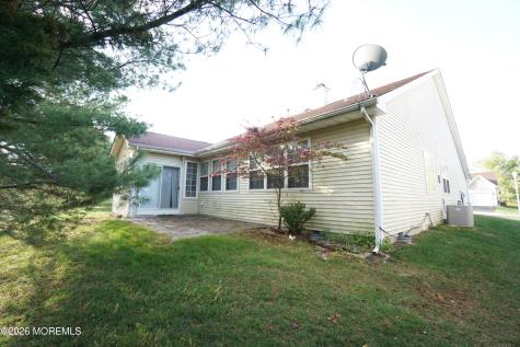 20 Turtle Creek Run Barnegat NJ 08005