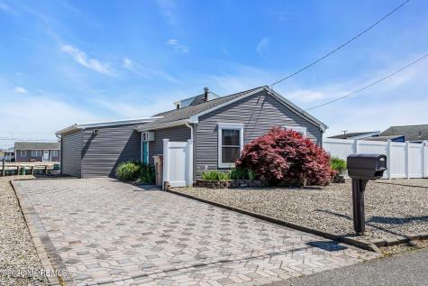 209 Fernwood Drive Bayville NJ 08721