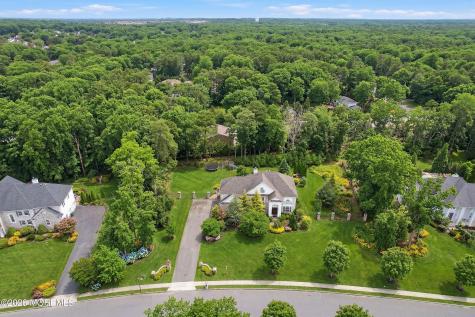 17 Meadow Run Court Jackson NJ 08527