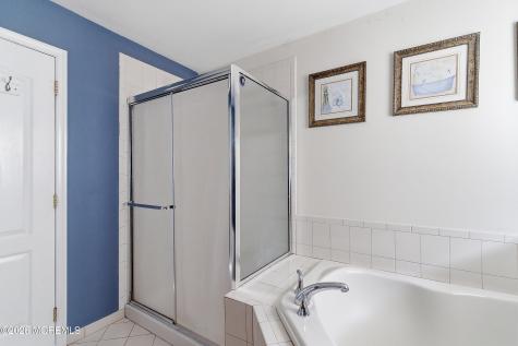 17 Meadow Run Court Jackson NJ 08527