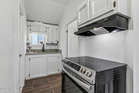 26 Hilltop Boulevard Keyport NJ 07735