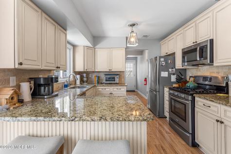 88 Almond Drive Toms River NJ 08753