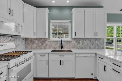 31 Provence Drive Manchester NJ 08759
