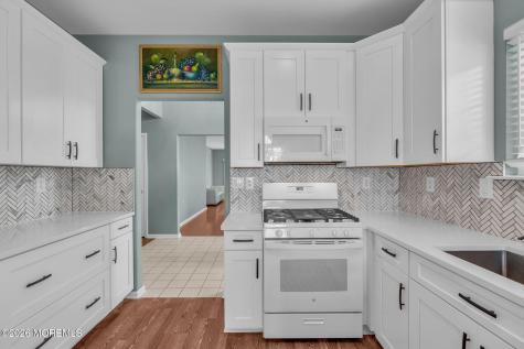 31 Provence Drive Manchester NJ 08759