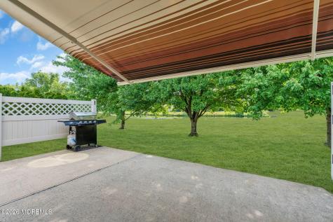 31 Provence Drive Manchester NJ 08759