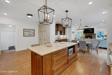 5 Lakeside Avenue Rumson NJ 07760