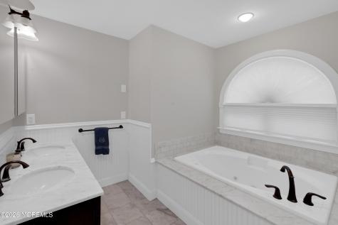 5 Lakeside Avenue Rumson NJ 07760
