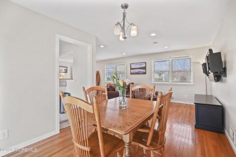 9 Maple Lane Howell NJ 07731